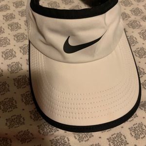 Nike visor